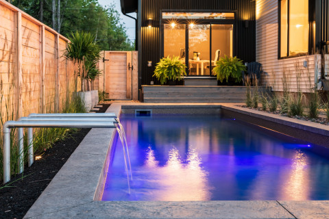 Pool and water features