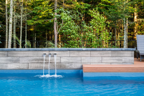 Water feature wall